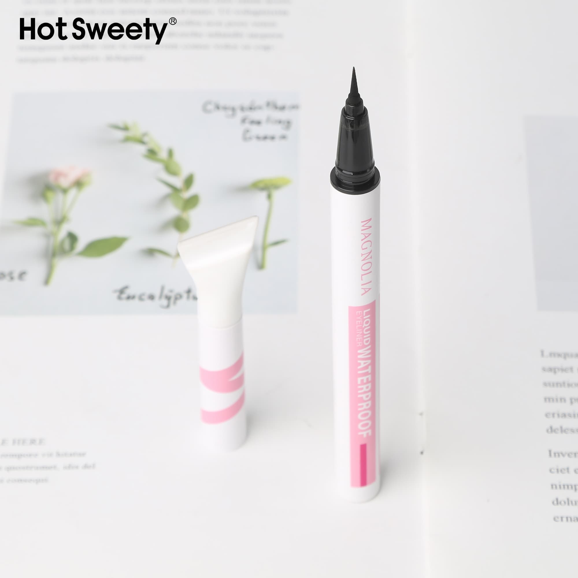 Long-lasting and Smudge-resistant - Creamy smooth